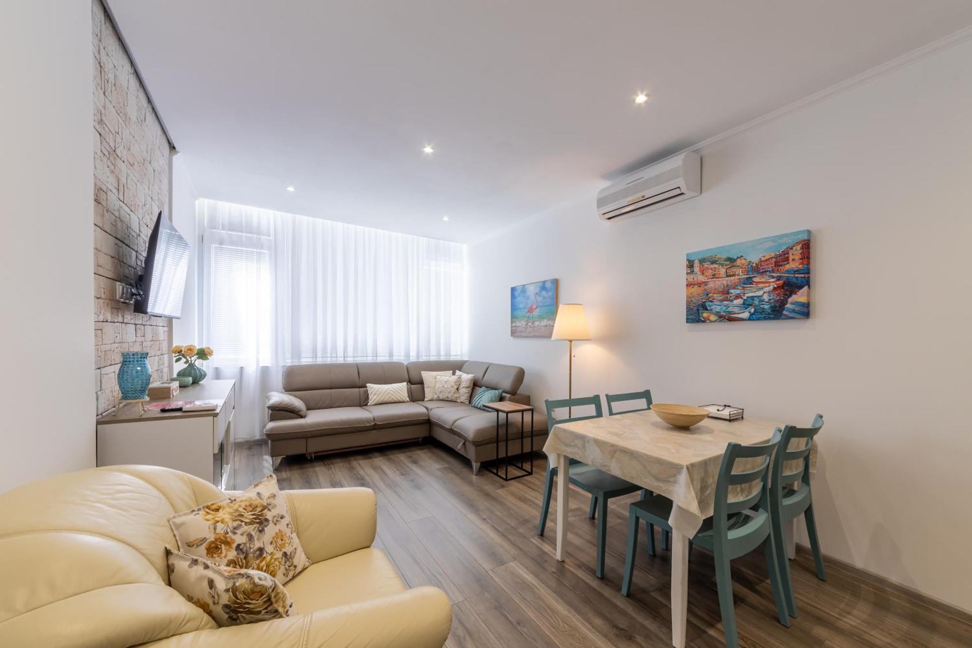 Apartment E-home